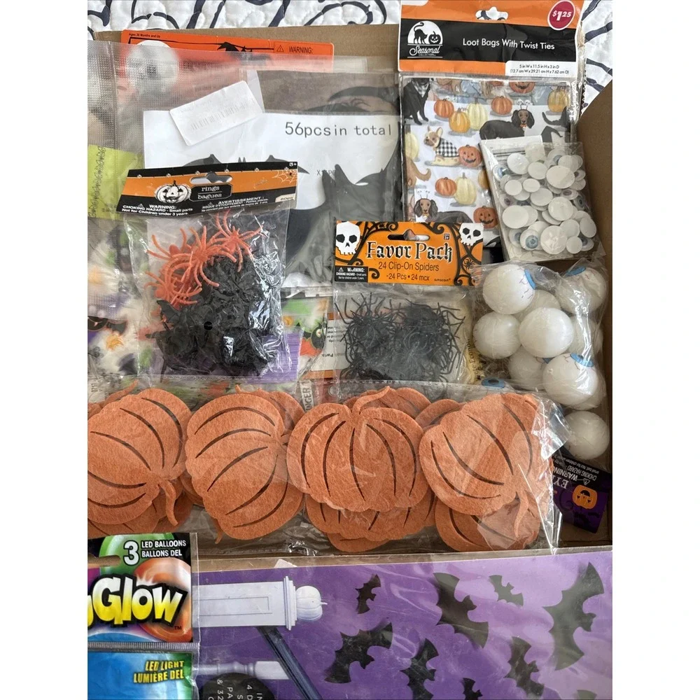 Lot Of Halloween Party Stuff Total Of 24 Packages, Party‎ Decorations-Read